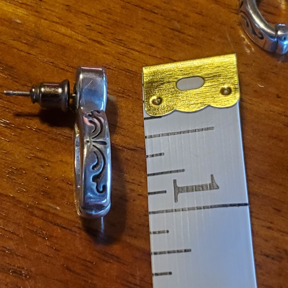 Brighton heart post drop earrings - Picture 4 of 4